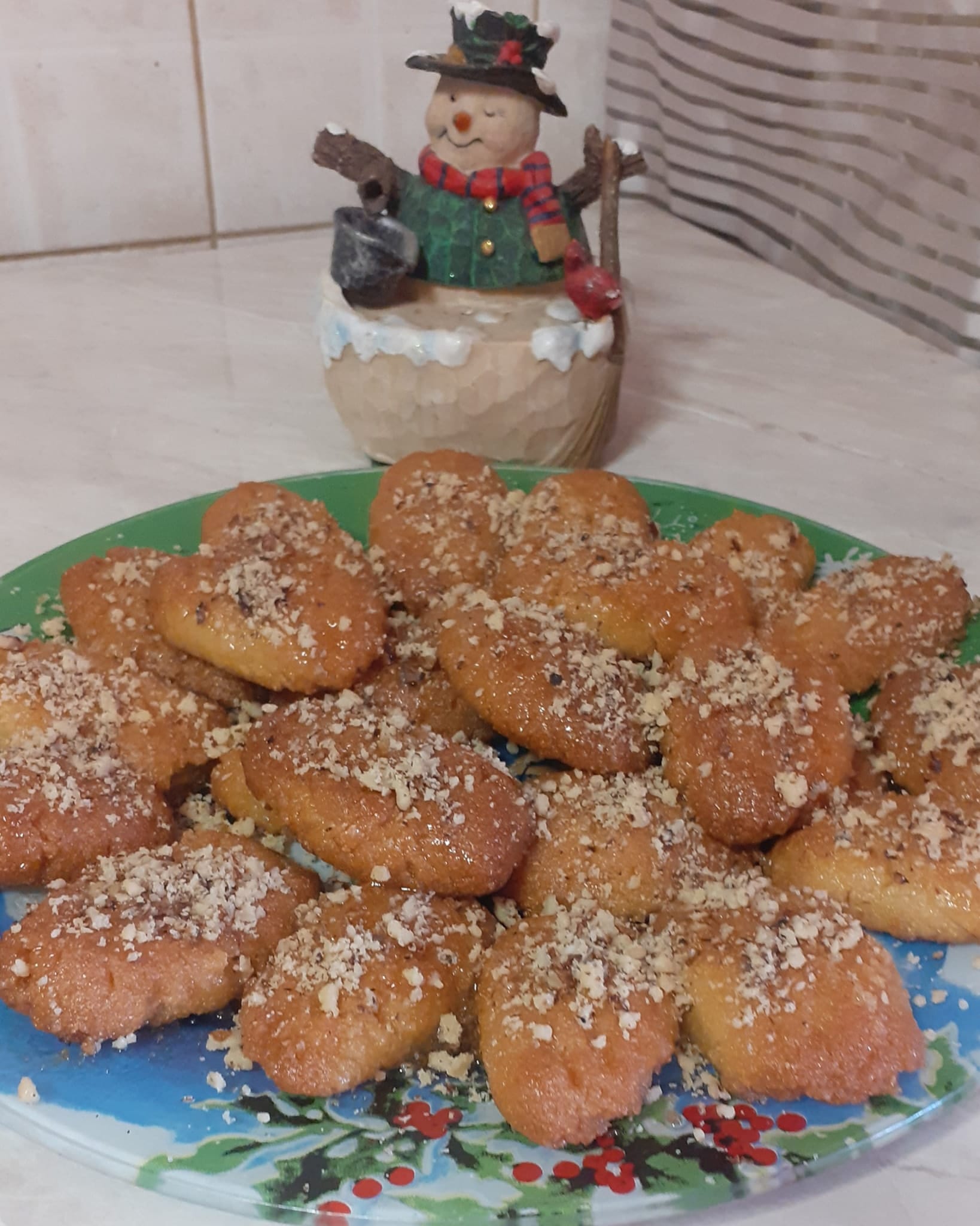 Συνταγή μελομακάρονα,συνταγή μελομακάρονα,συνταγή μελομακάρονα με σιμιγδάλι,συνταγη μελομακαρονα ευκολη,συνταγη μελομακαρονα παραδοσιακα,συνταγη μελομακαρονα με σιμιγδαλι και αλευρι,μελομακάρονα,μελομακάρονα,μελομακάρονα θερμιδεσ,μελομακάρονα με σιμιγδάλι