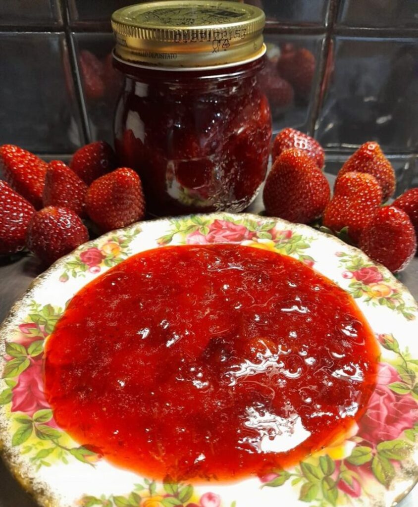 μαρμελάδα φράουλα,μαρμελάδα φράουλα συνταγή,συνταγή για μαρμελάδα φράουλα,εύκολη συνταγή για μαρμελάδα φράουλα,Μαρμελάδες-Σιροπιαστά