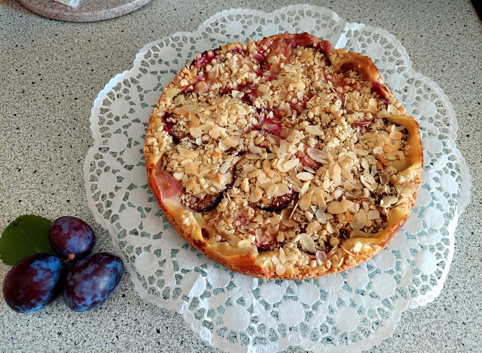zwetschgenkuchen,γλυκό με δαμάσκηνα,γερμανικό παραδοσιακό γλυκό,συνταγές γλυκών