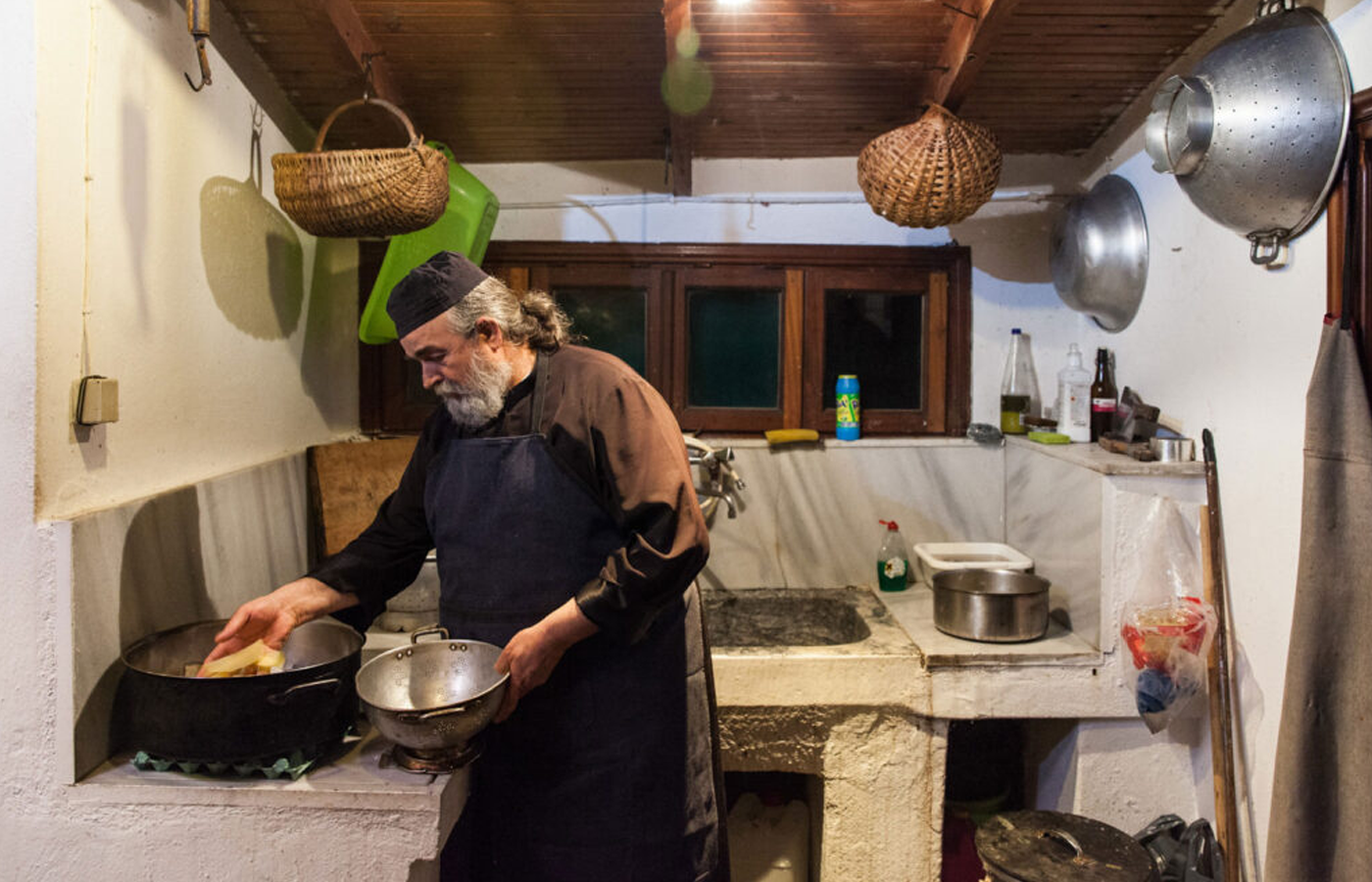 Τα μυστικά της κουζίνας των μοναχών του Αγίου Όρους